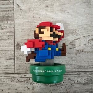 Nintendo Switch Super Mario Bros 30th Anniversary 8-Bit Modern Color Amiibo